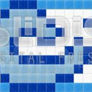 Glass Tiles Border: Blue Accent - tiled
